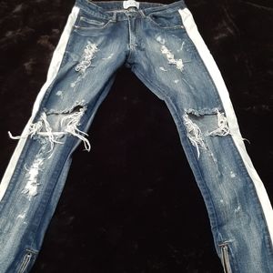 Lakenzie Jean's skinned zip white strip sz28